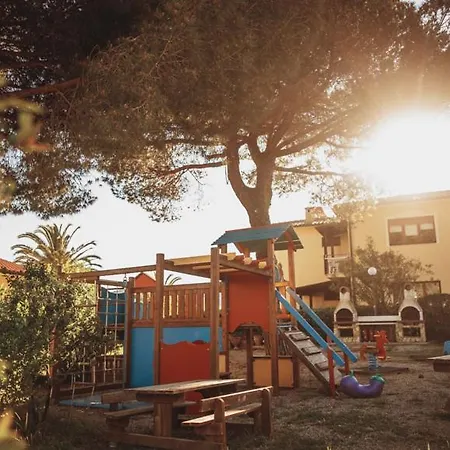 Il Mandorlo Aparthotel 3*