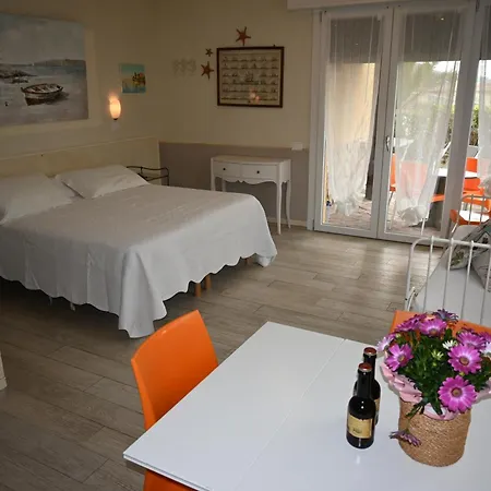 Il Mandorlo Apartahotel 4*