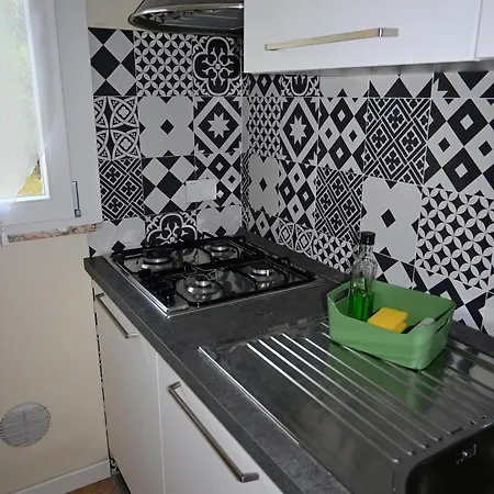 Apart Otel Il Mandorlo 3*